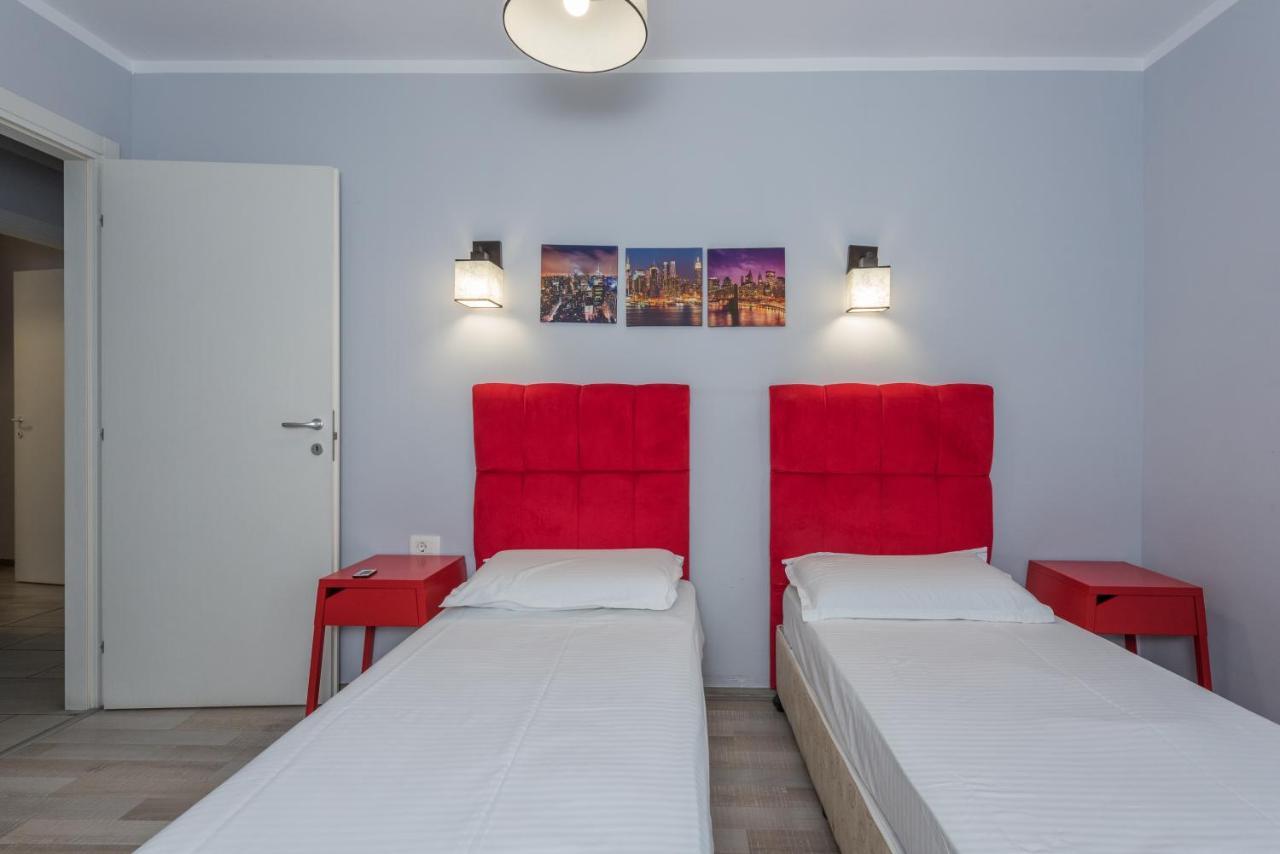 Royal Accommodation Bucarest Extérieur photo