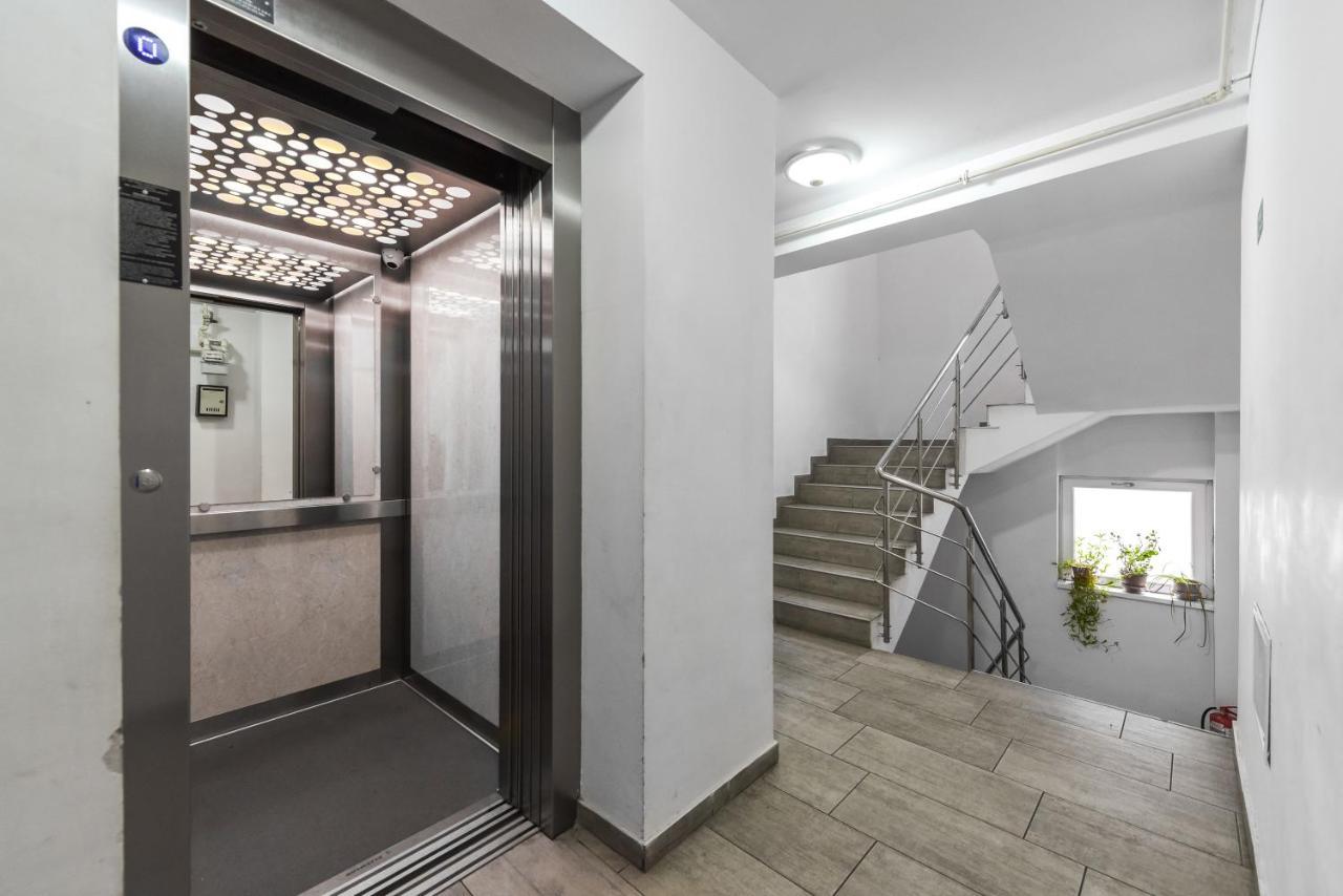 Royal Accommodation Bucarest Extérieur photo