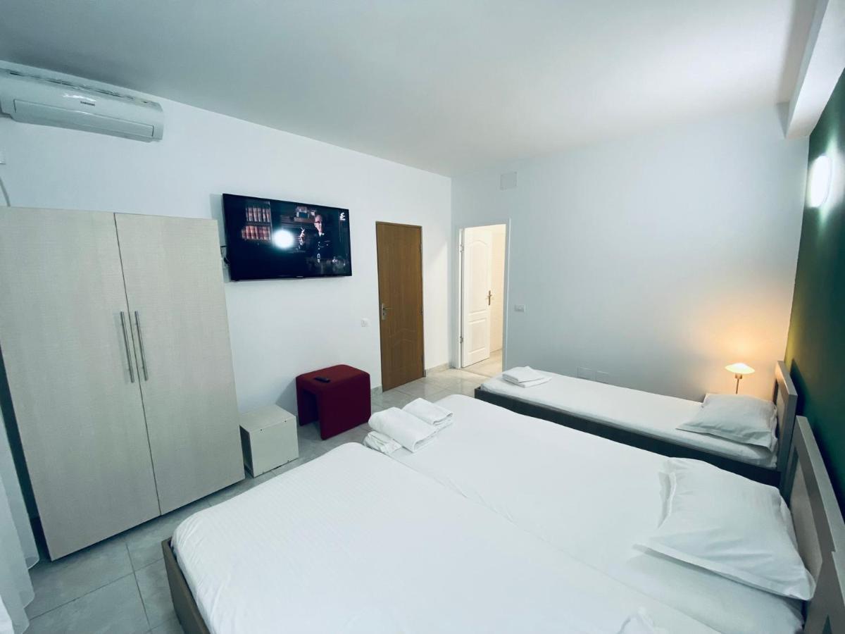 Royal Accommodation Bucarest Extérieur photo
